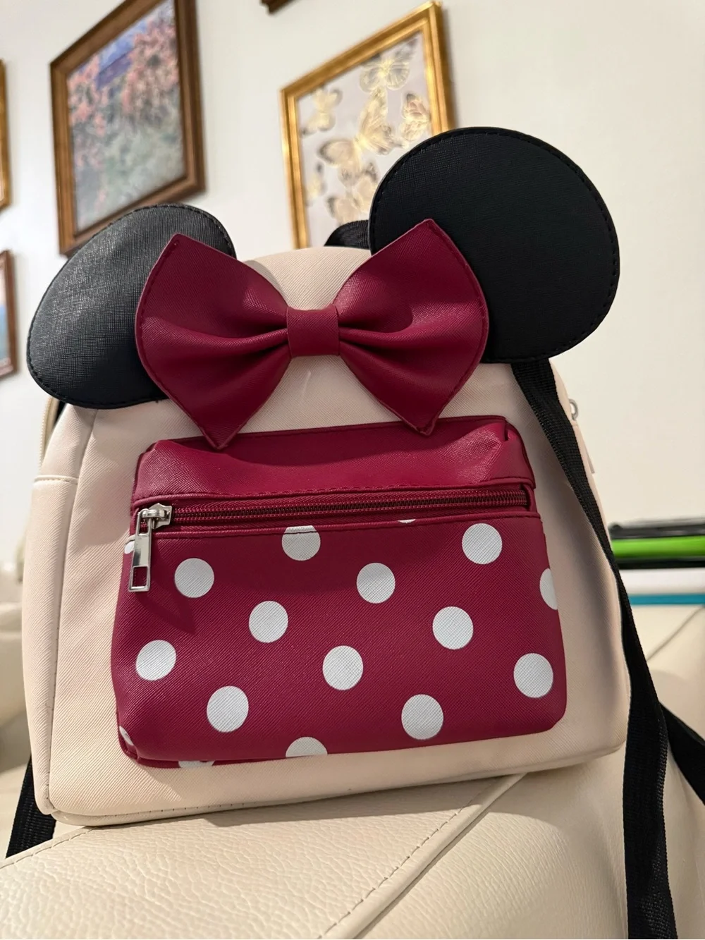 Minnie Mouse backpack